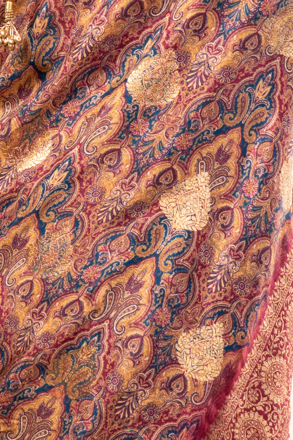 MAROON MUSLIN PRINTED SEMI SILK SAREE