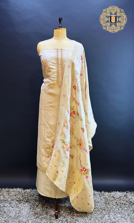 Off-white Viscose Crape Woven Un Stitched Suit
