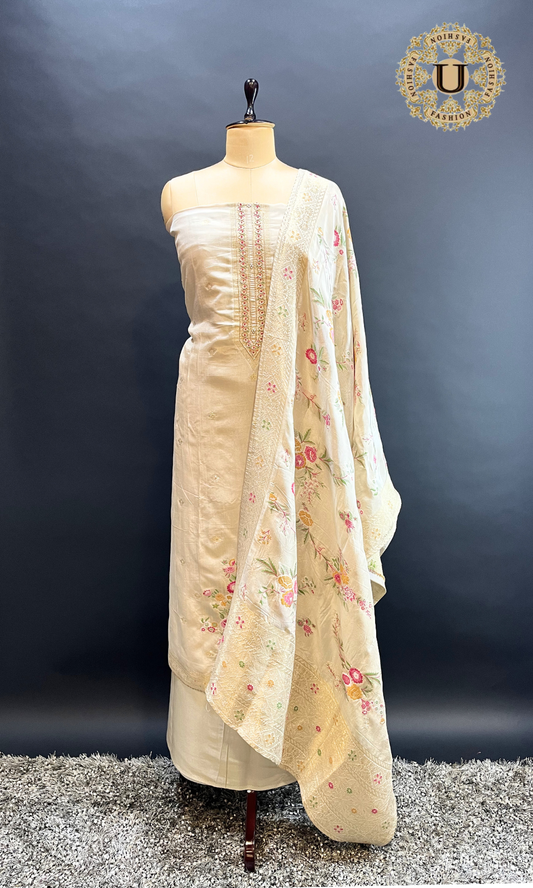 Off-white Viscose Crape Woven Un Stitched Suit